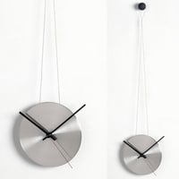デュオ デザイン◆Duo Design◆Strop Clock◆黒いノブから垂れ下がった壁掛け時計◆エミエル・ヴェッセン