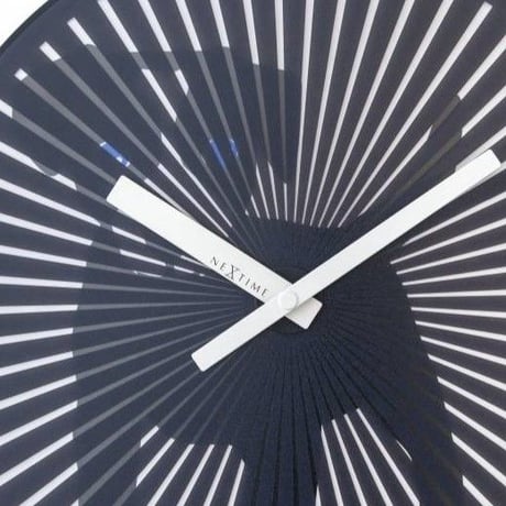 NEXTIME◆NEXT 3225◆モーションクロック ドッグ掛け時計◆Zoltan Kecskemeti