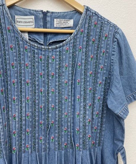 お花の話をするワンピース6399