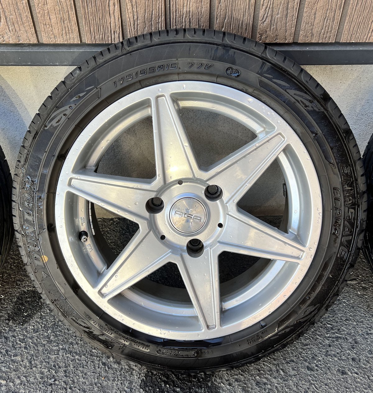 MCCスマートアルミホイールスタッドレスタイヤ15インチ 2025年最新】mcc スマート タイヤの人気アイテム - メルカリ