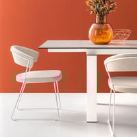 moda en casa/モーダエンカーサ TULIP chair チューリップチェア