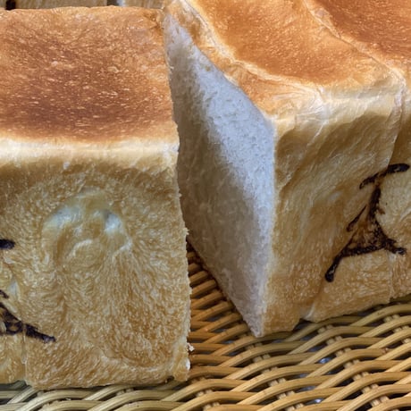 ｢毎日のぱんとおかし｣の生食パン
