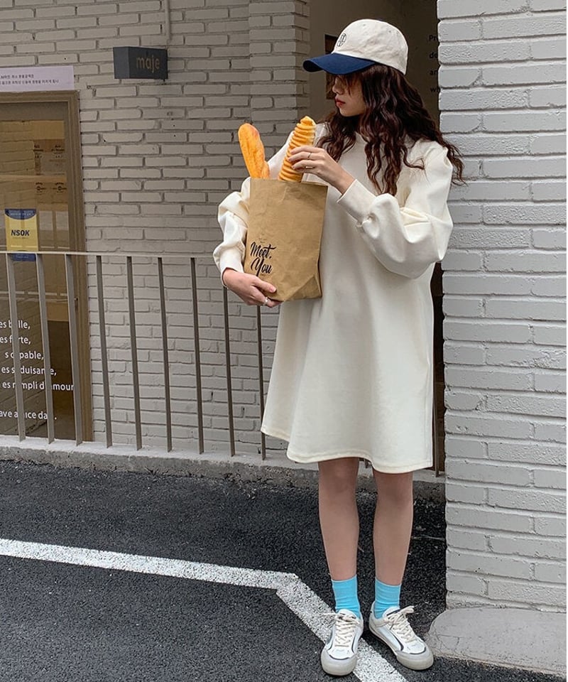 Maria Balloon A-line Dress ワンピース(3色) 楽天市場】【送料無料】2024 SS 新作 バルーン Vネック ミディ丈