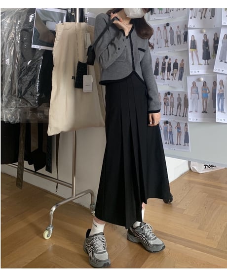 asymmetry design skirt/2color
