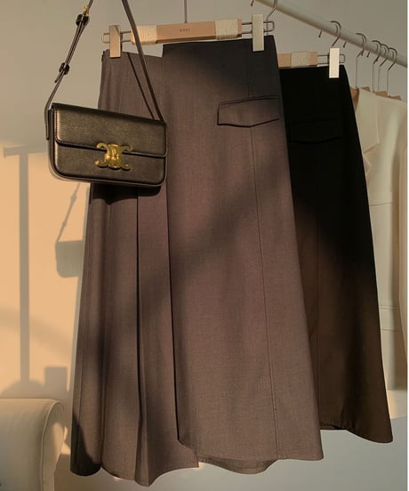 asymmetry design skirt/2color