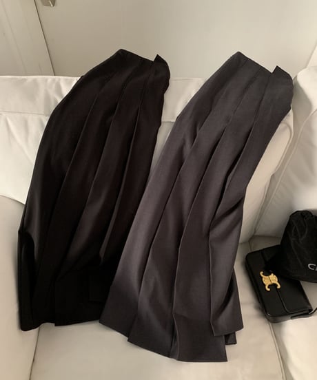 asymmetry design skirt/2color