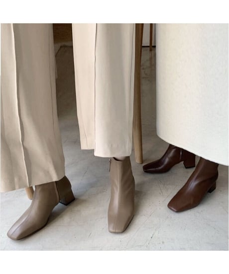 【real leather】square too short boots/smooth leather