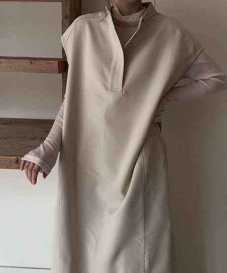 Key neck long dress/3color