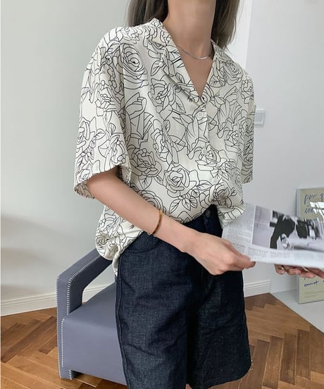 line art open collar shirt