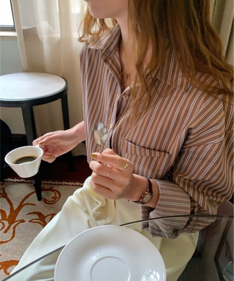 earth stripe shirt