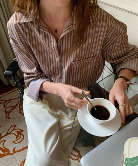 earth stripe shirt