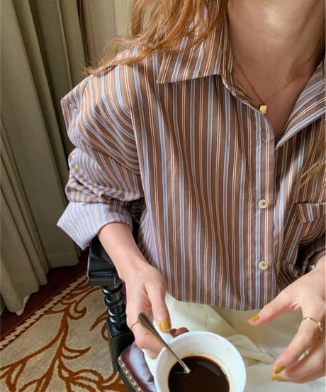 earth stripe shirt