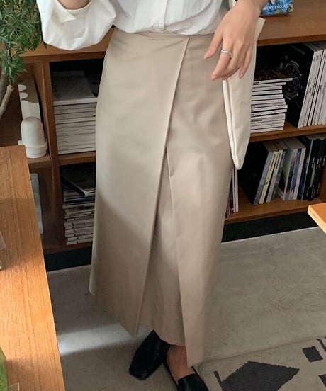 design A line skirt/2color