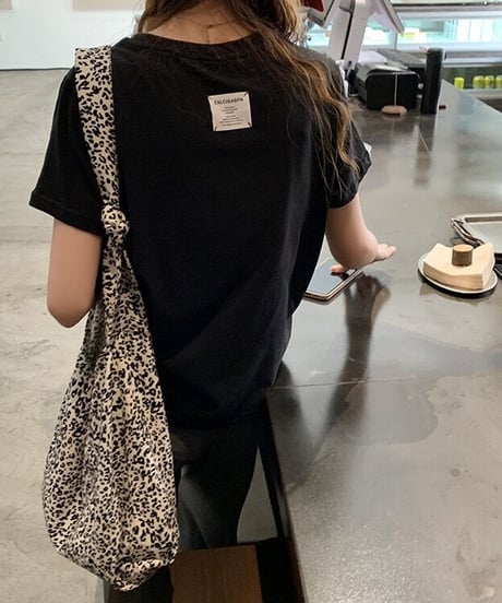 back tag T-shirt/4color