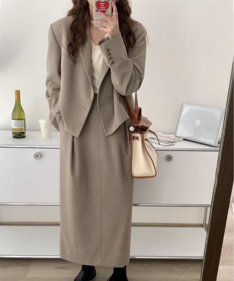 suit set up/skirt