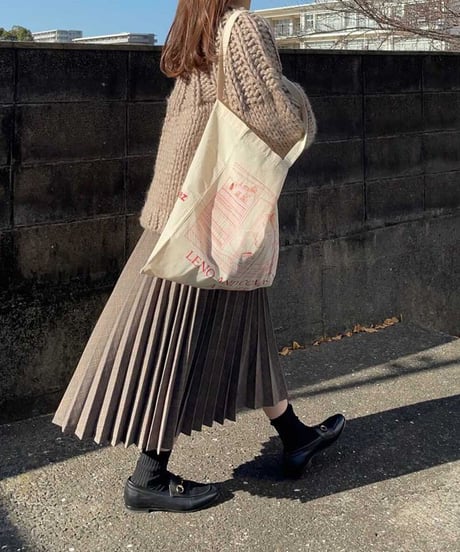 check accordion skirt