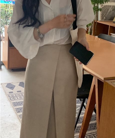 design A line skirt/2color
