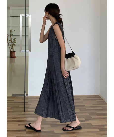 check  box  pleats OP