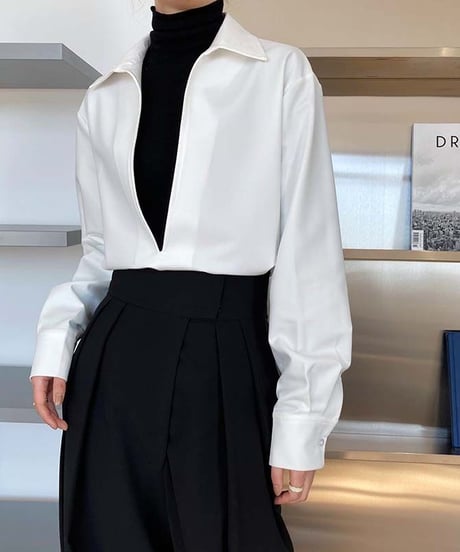 [OUTLET]deep neck pullover/2color