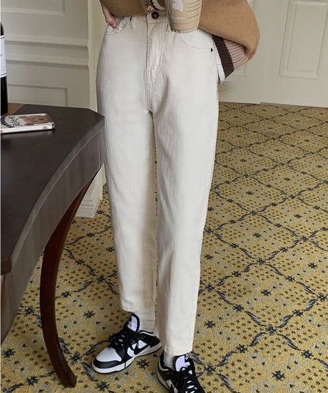 highrise cropped white denim