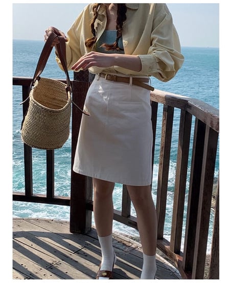 white middle skirt