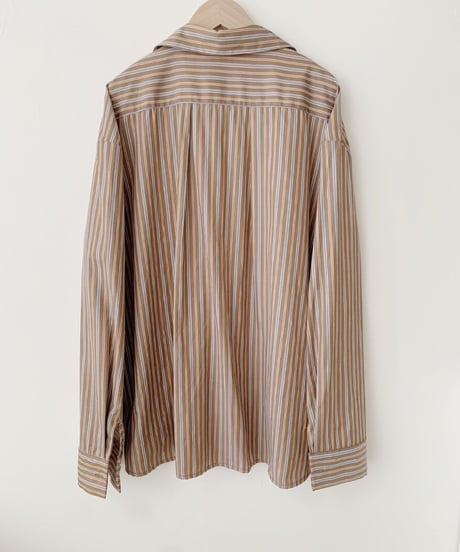 earth stripe shirt