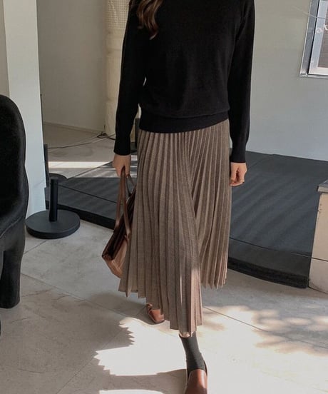 check accordion skirt