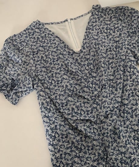 puff sleeve flower OP