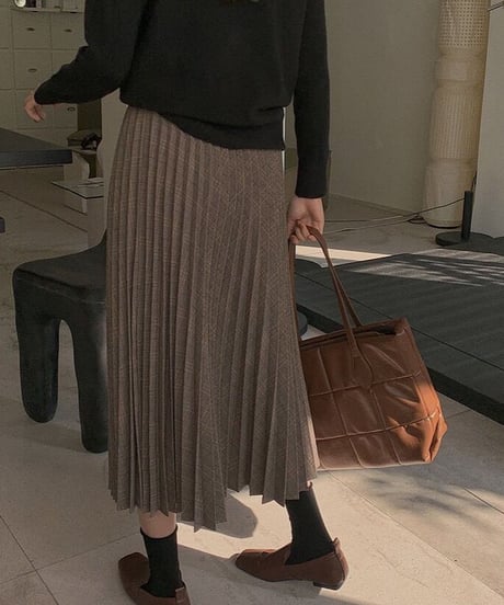 check accordion skirt
