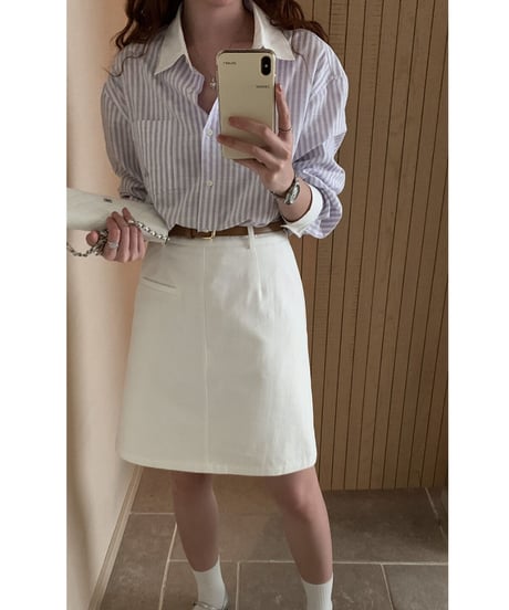 white middle skirt
