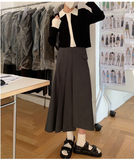 asymmetry design skirt/2color