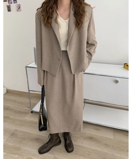 suit set up/skirt