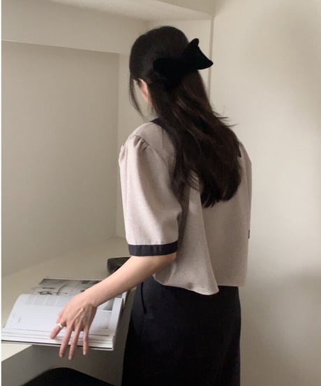 ribbon square neck blouse/2color