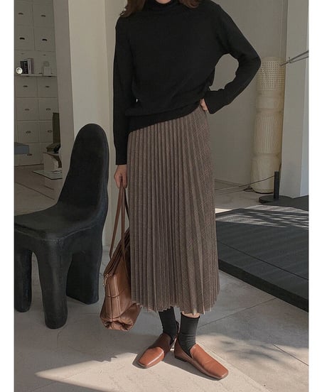 check accordion skirt