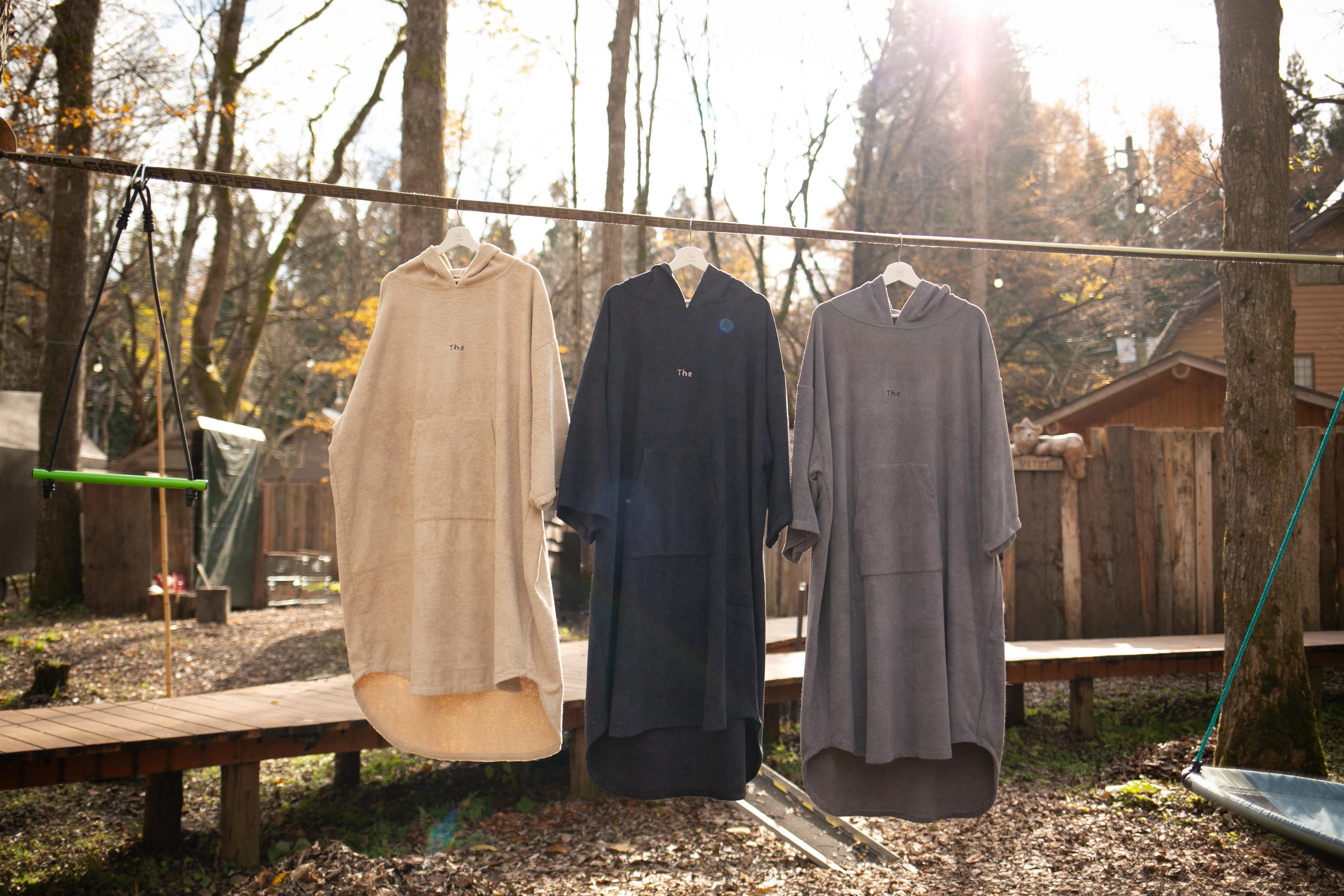 値下げ！「The Sauna」:サウナポンチョ 2色セット+サンダル 2足 original