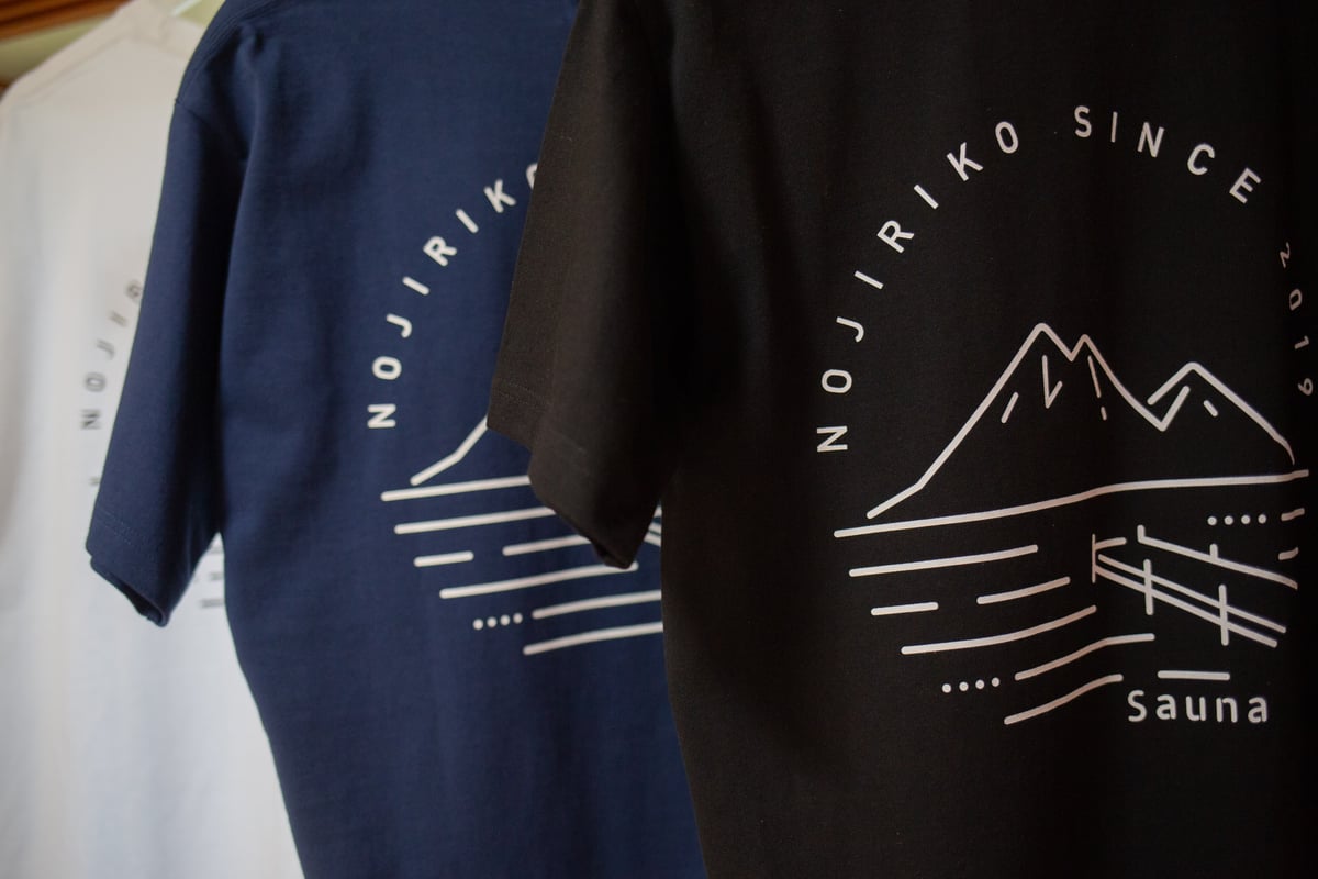 定価1.6万WINDANDSEA SAUNASETサウナハットTシャツ イオン限定】カジュアル衣料ブランドのTVCがテントサウナ専門