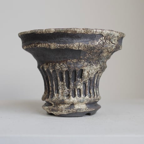 新品未使用】宮本果林鉢黒金陶器盆栽多肉植物 新品未使用】宮本果林鉢黒金陶器盆栽多肉植物