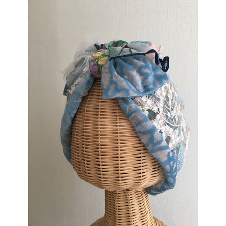 【一点物】Botanical motif embroidery/Blue