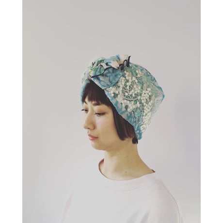 【一点物】Botanical motif embroidery/Blue