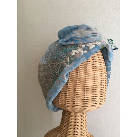 【一点物】Botanical motif embroidery/Blue
