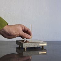 01-i incense stand S