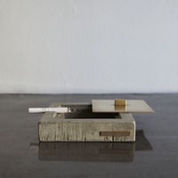04-A  ashtray