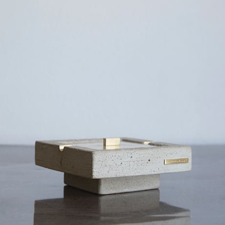 09-as ashtray with stand