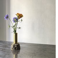 24-SV  stone weight flower base S