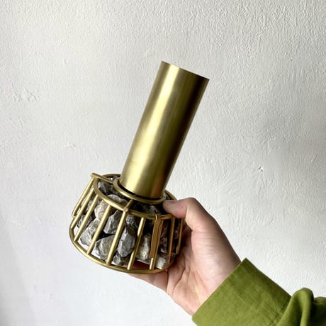 24-SV  stone weight flower base S