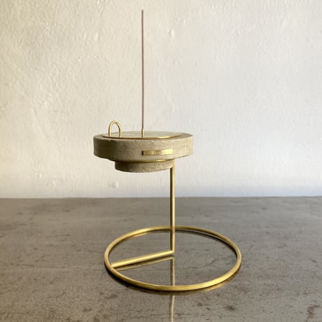 22-isr  incenses short stand S R