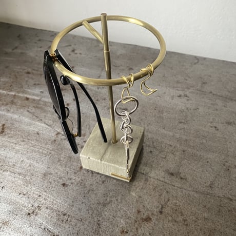 13-sss sunglasses stand S-hook