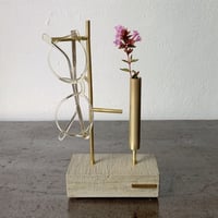 11-fmm   mulch stand with flower base