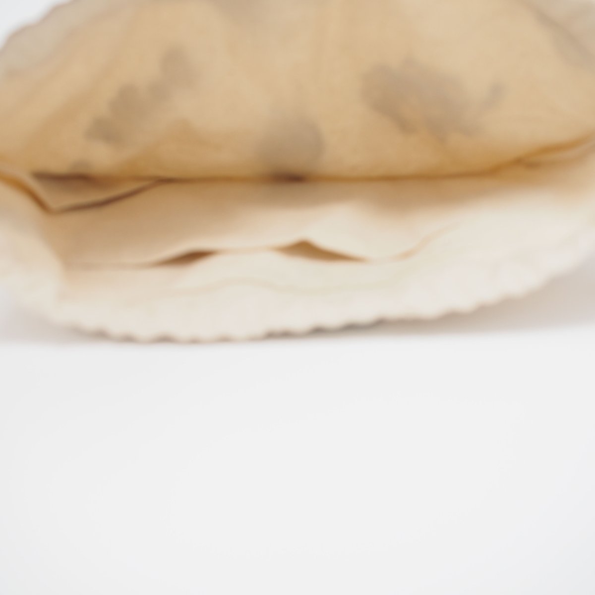 handmade刺繍巾着⚘キュートなグリーンのお目目の黒猫さん₍˄·͈༝·͈  