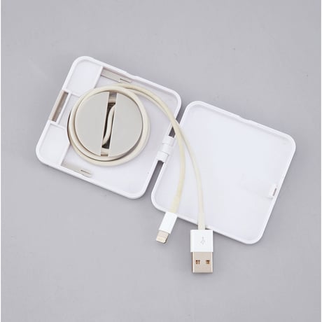 スマホスタンドになるケーブルホルダー（3in1ケーブル付き）